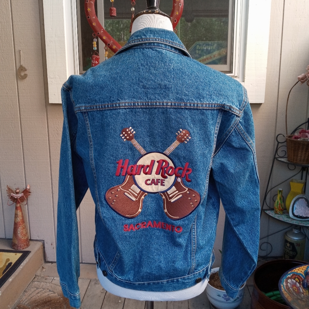 Women's jacket - Picture 2 of 2